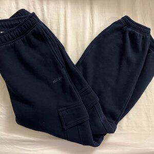 aritzia mega cargo joggers